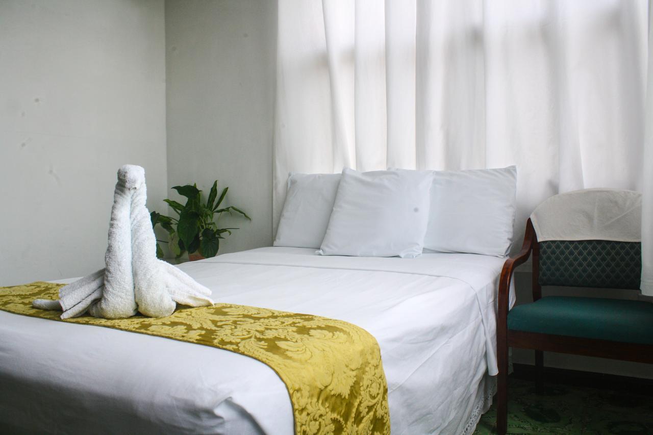 Hotel Maya Corozal Town Extérieur photo