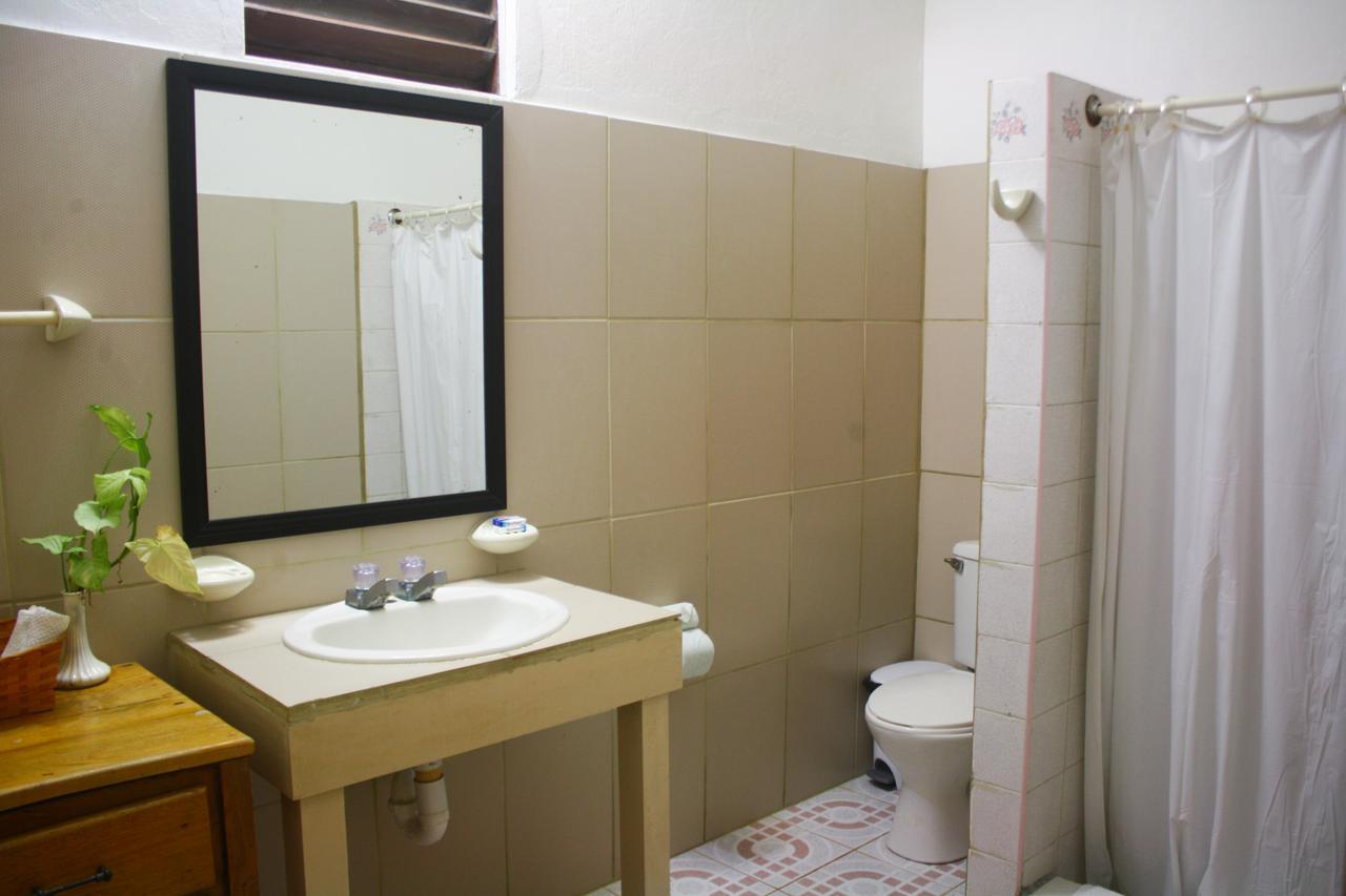 Hotel Maya Corozal Town Extérieur photo