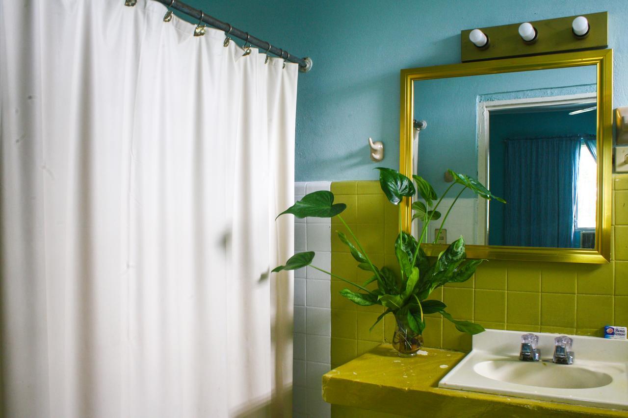 Hotel Maya Corozal Town Extérieur photo