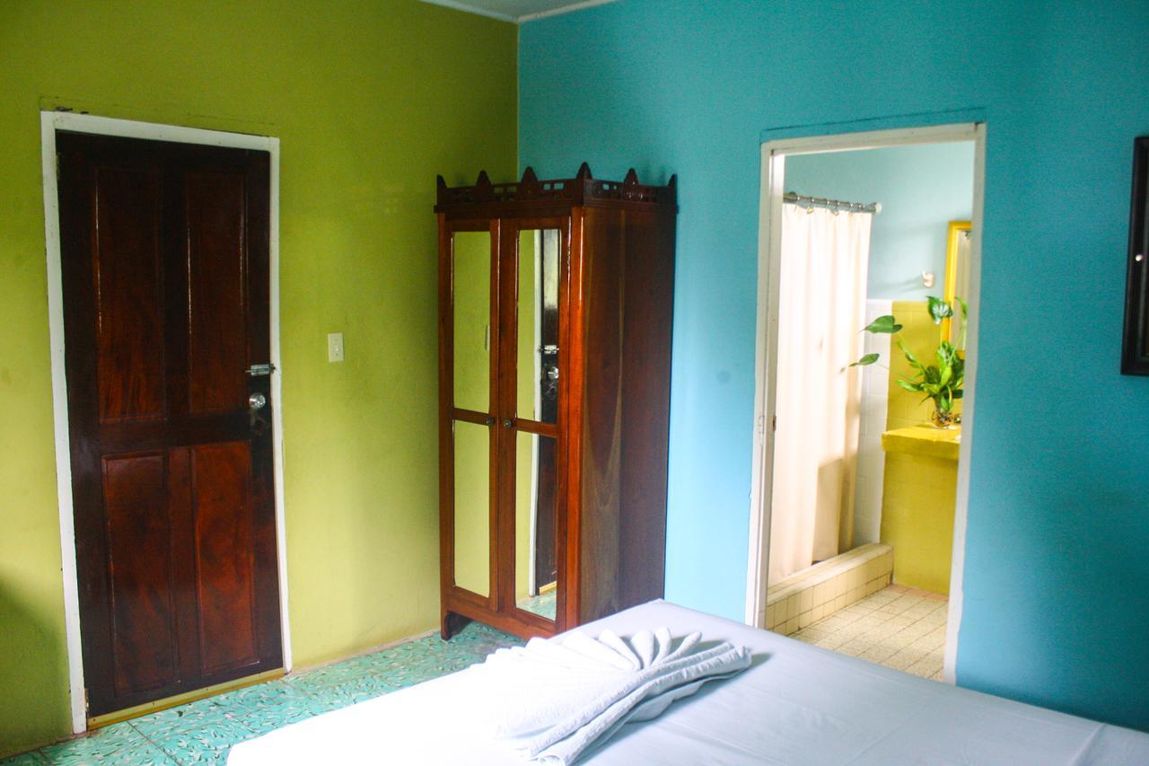 Hotel Maya Corozal Town Extérieur photo