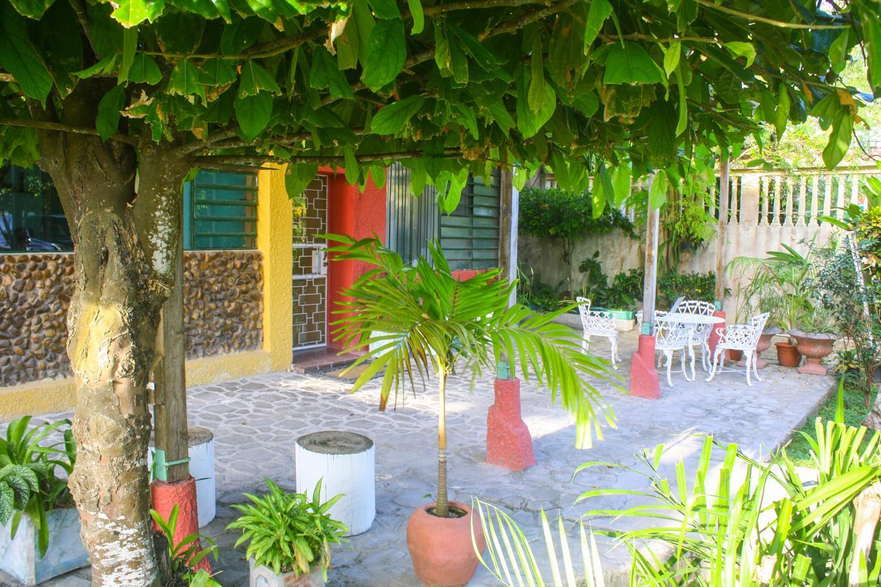 Hotel Maya Corozal Town Extérieur photo